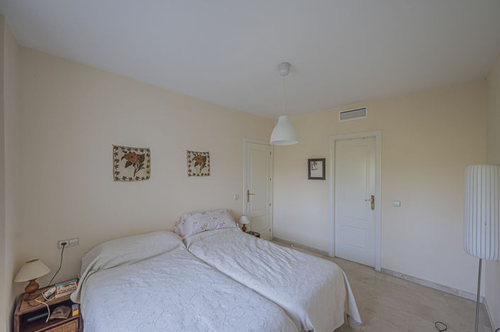 Image No.10-1 Bed Apartment for sale