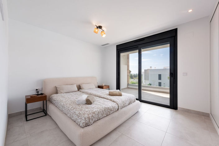 Image No.15-2 Bed Apartment for sale