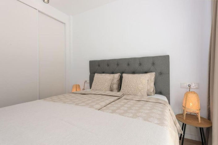 Image No.10-2 Bed Apartment for sale