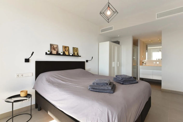 Image No.11-3 Bed Apartment for sale