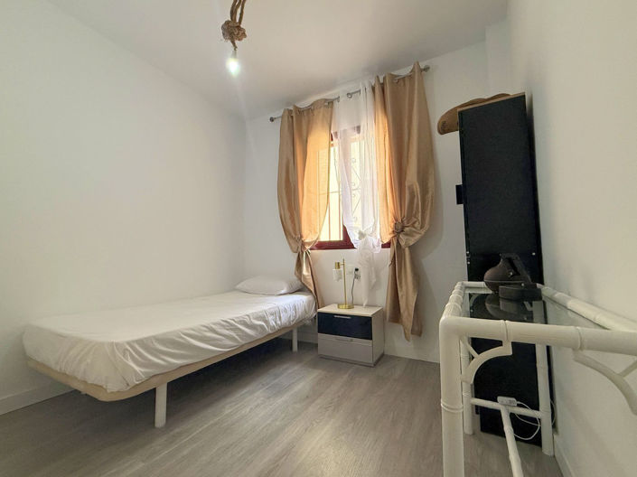 Image No.16-2 Bed Apartment for sale