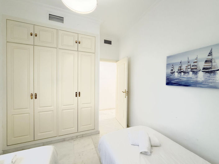 Image No.19-3 Bed Apartment for sale