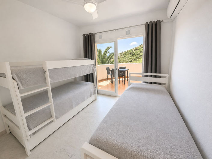 Image No.15-2 Bed Apartment for sale
