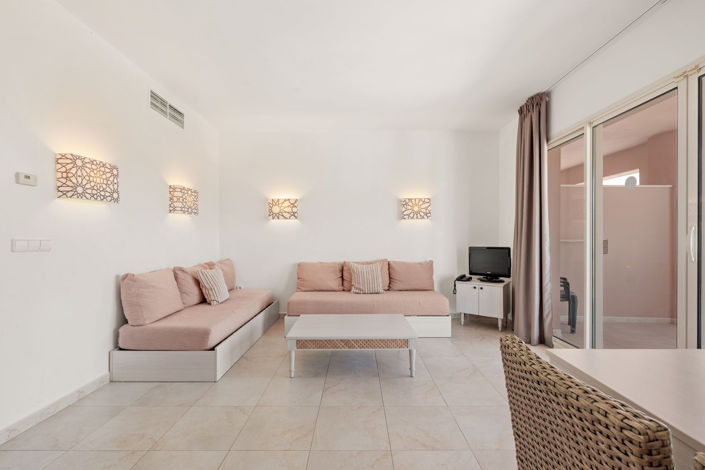 Image No.3-2 Bed Apartment for sale