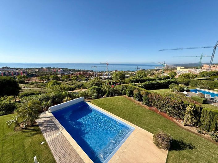 Image No.4-4 Bed Villa for sale