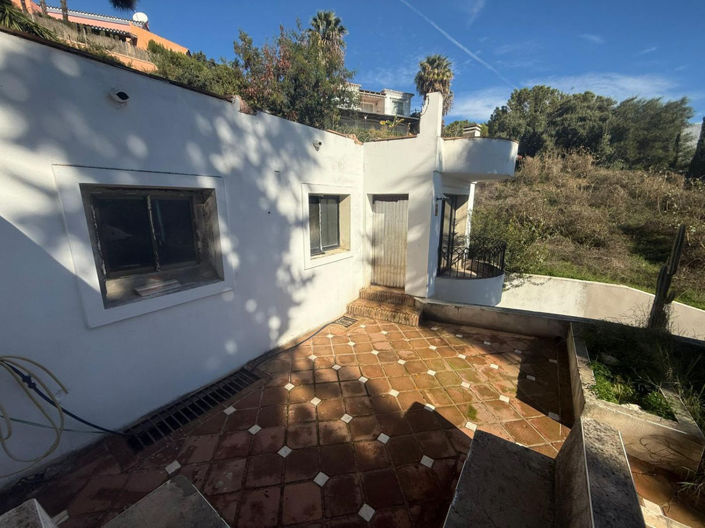 Image No.6-3 Bed Townhouse for sale