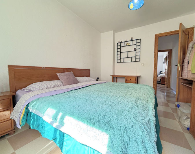 Image No.15-4 Bed Apartment for sale