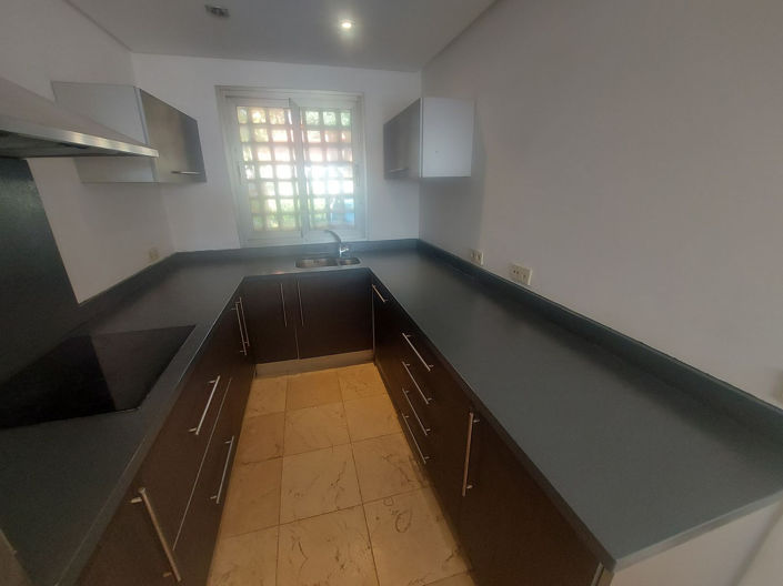 Image No.6-3 Bed Townhouse for sale