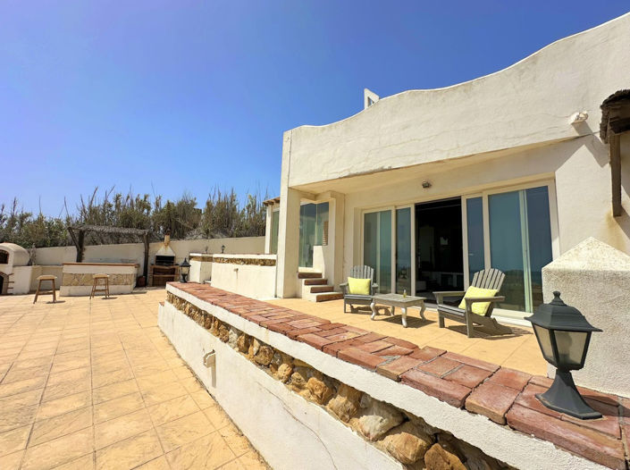 Image No.3-3 Bed Villa for sale