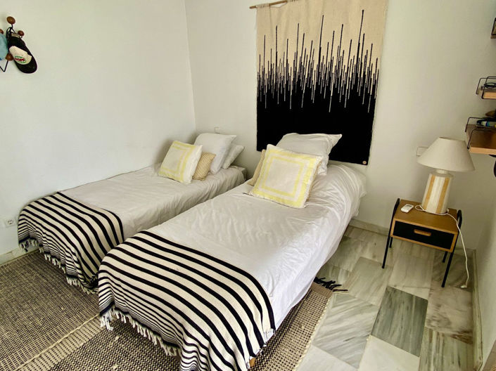 Image No.17-4 Bed Villa for sale