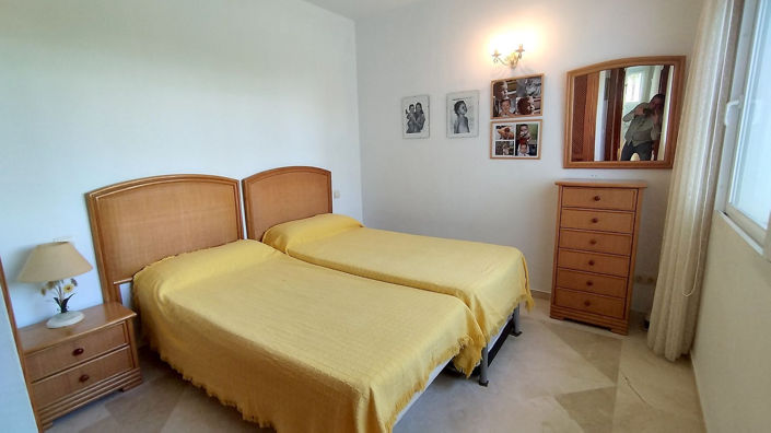 Image No.12-3 Bed Apartment for sale