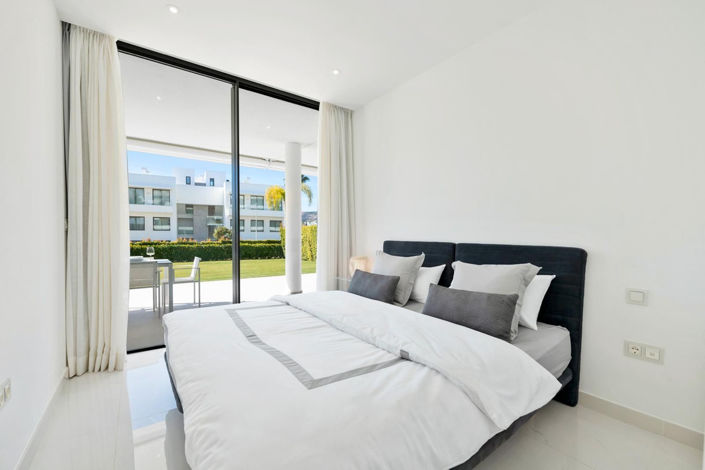 Image No.9-3 Bed Apartment for sale