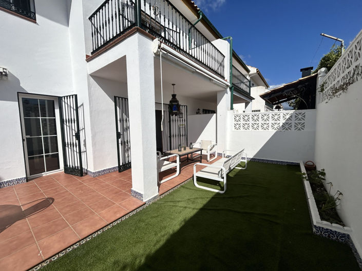 Image No.2-4 Bed Townhouse for sale