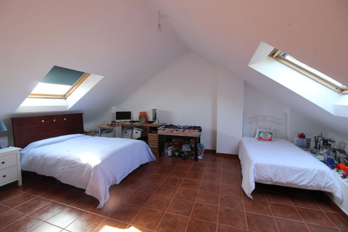 Image No.9-4 Bed Townhouse for sale