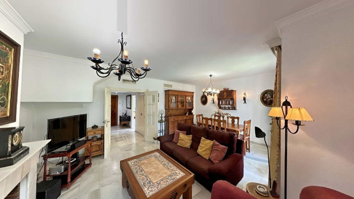 Image No.9-5 Bed Townhouse for sale