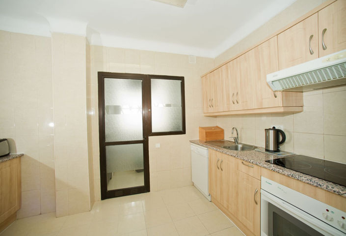Image No.8-2 Bed Apartment for sale