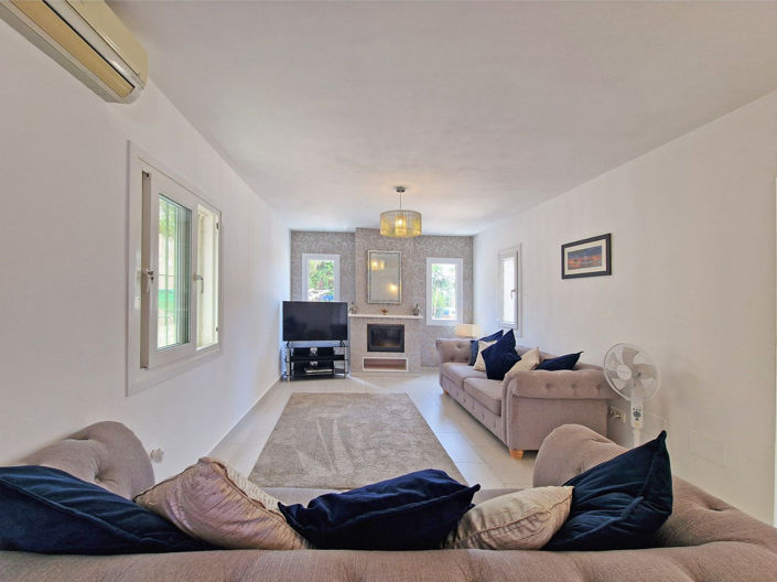Image No.8-2 Bed Villa for sale