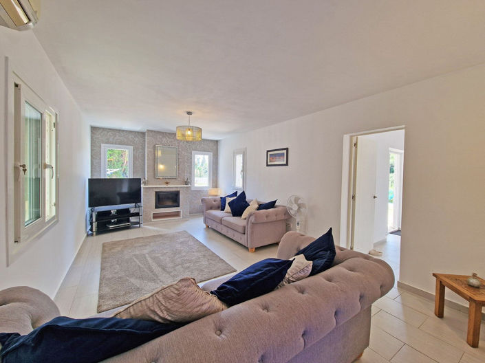 Image No.9-2 Bed Villa for sale