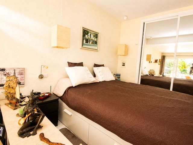 Image No.13-1 Bed Studio for sale