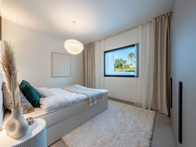 Image No.16-4 Bed Townhouse for sale