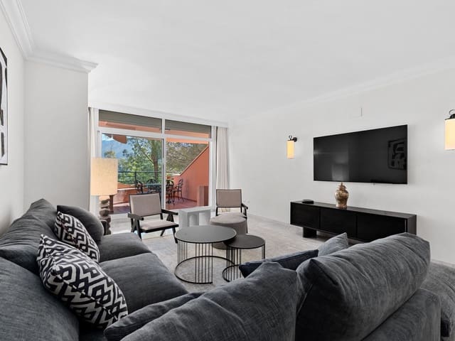 Image No.9-3 Bed Apartment for sale