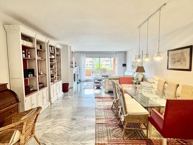 Image No.7-4 Bed Penthouse for sale