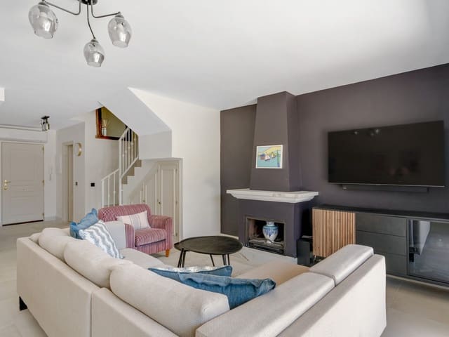 Image No.7-3 Bed Townhouse for sale