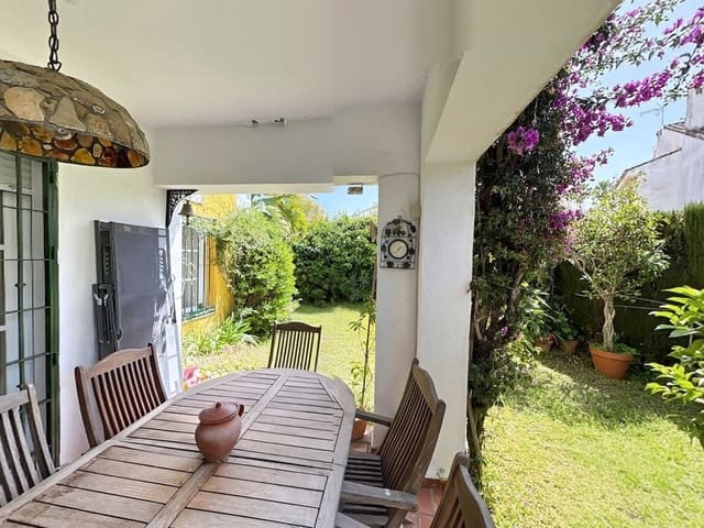 Image No.5-5 Bed Townhouse for sale