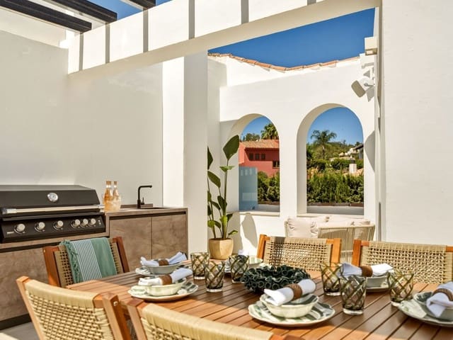 Image No.3-3 Bed Townhouse for sale