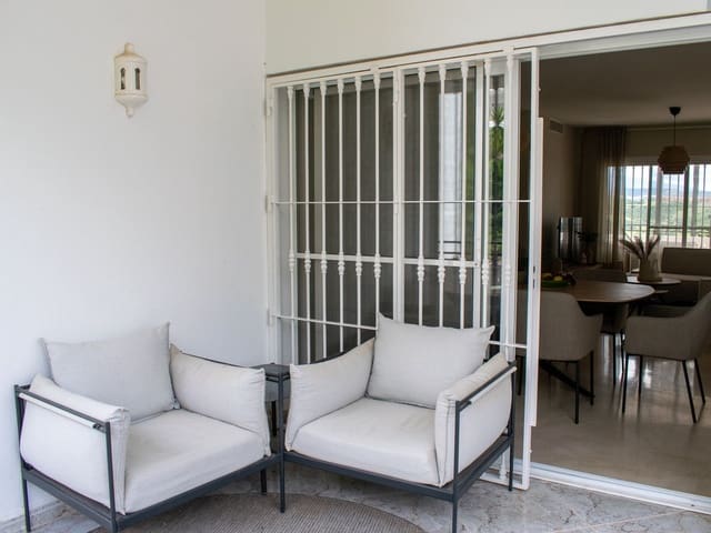 Image No.2-Appartement de 2 chambres à vendre à Estepona