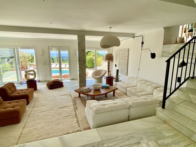 Image No.14-4 Bed Villa for sale
