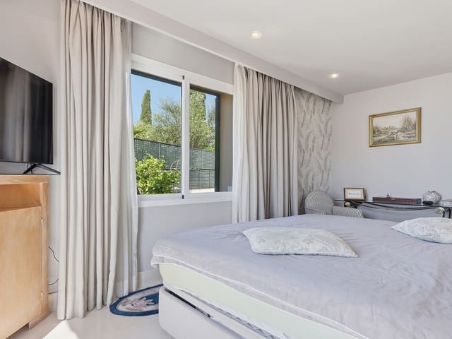 Image No.16-3 Bed Apartment for sale