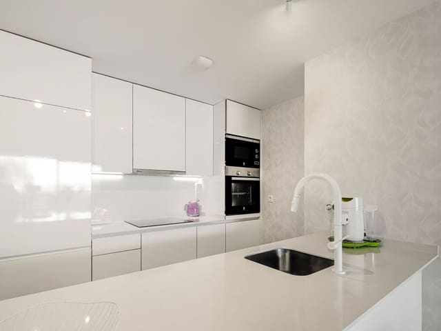Image No.14-3 Bed Apartment for sale