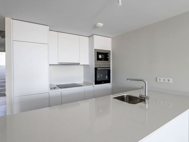 Image No.9-2 Bed Apartment for sale