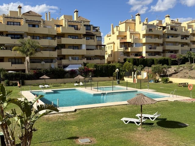 Image No.2-Appartement de 2 chambres à vendre à Estepona