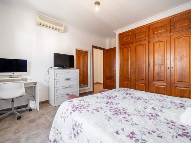 Image No.14-3 Bed Townhouse for sale
