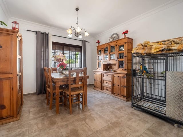 Image No.6-3 Bed Townhouse for sale