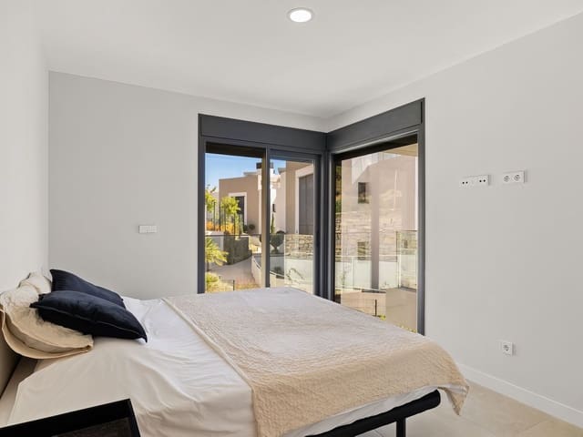 Image No.10-2 Bed Apartment for sale