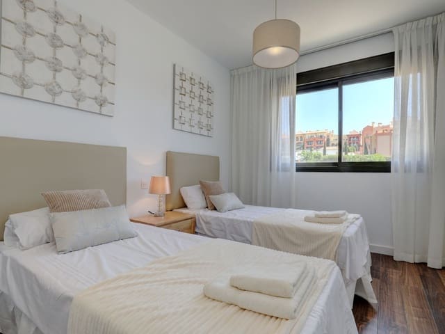 Image No.15-4 Bed Townhouse for sale