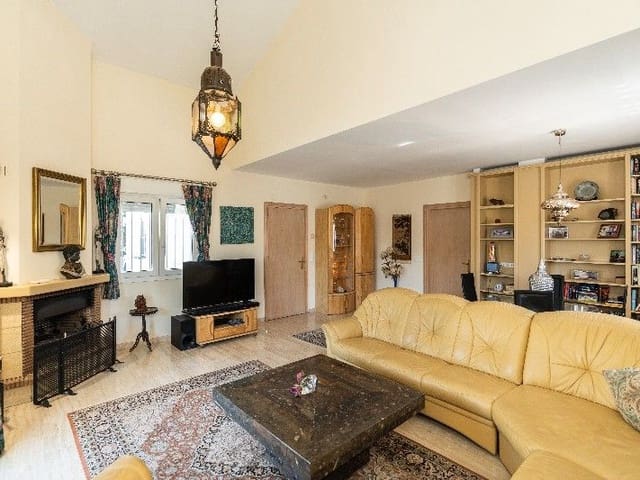 Image No.15-3 Bed Villa for sale
