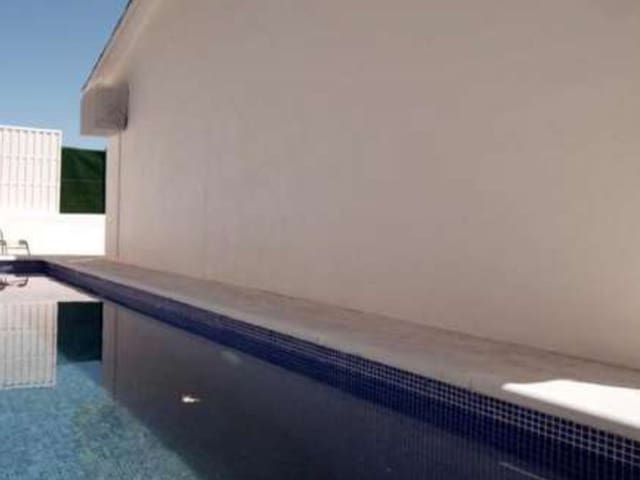 Image No.3-Villa de 4 chambres à vendre à Nueva Andalucia