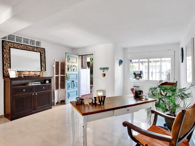 Image No.8-6 Bed Villa for sale