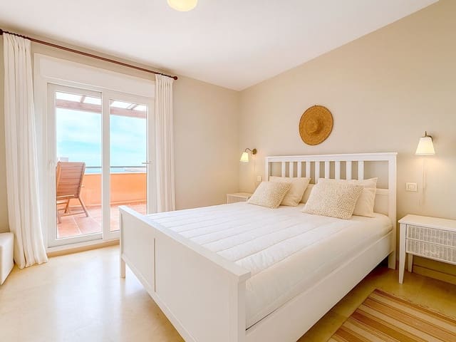 Image No.13-3 Bed Townhouse for sale