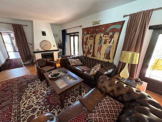 Image No.5-4 Bed Country House for sale