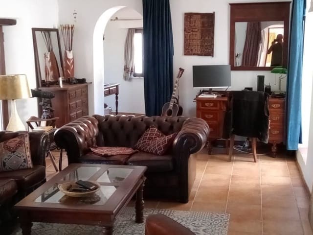 Image No.7-4 Bed Country House for sale