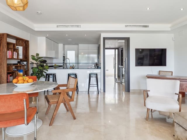 Image No.8-3 Bed Townhouse for sale