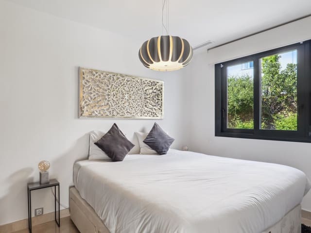 Image No.9-3 Bed Townhouse for sale
