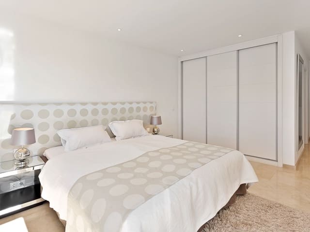 Image No.19-4 Bed Villa for sale