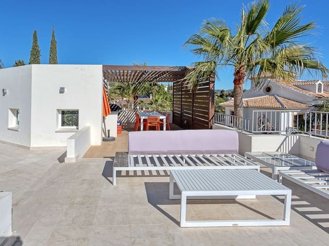 Image No.6-4 Bed Villa for sale