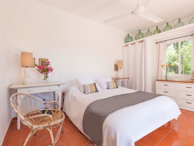Image No.13-3 Bed Villa for sale